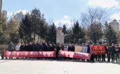 中心党总支参加所在社区共建活动